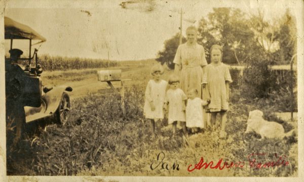 1922? Andrew Andersens familie, Oak, Nebraska
Venner eller bekendte
Nøgleord: Oak;Nebraska;USA;andrew_andersen