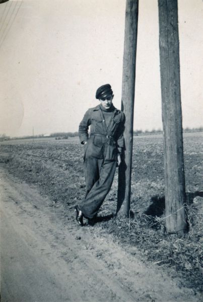 1938 Ved Kissendrup Elværk
En af Leos kolleger
Nøgleord: kissendrup elværk