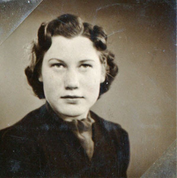 1940? Viola
Nøgleord: viola_rasmussen