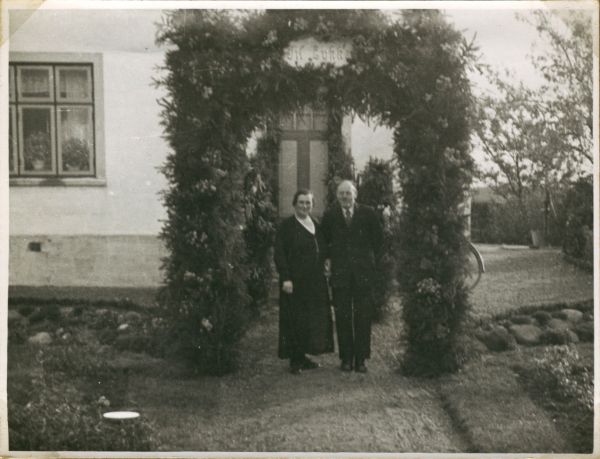 1942 Karl og Emma, søvlbryllup, 2. nov.
Nøgleord: Trunderup;karl_rasmussen;emma_andersen