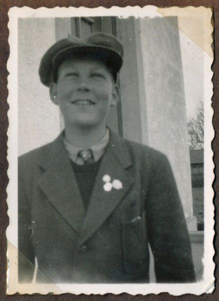 1941-04 Verner
Nøgleord: verner_rasmussen