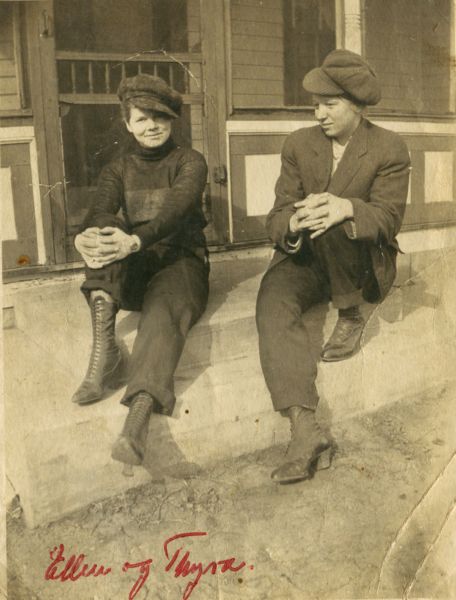 1922? Ellen og Thyra
Det kunne være Thyra Elizabeth Brandt, Mathias og Hannes datter. Ellen ved jeg ikke hvem er
Nøgleord: USA;thyra_brandt