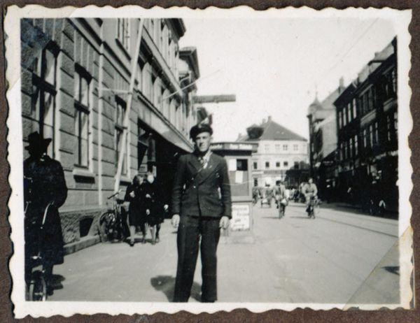 1941-04 Leo i Odense
Nøgleord: leo_rasmussen