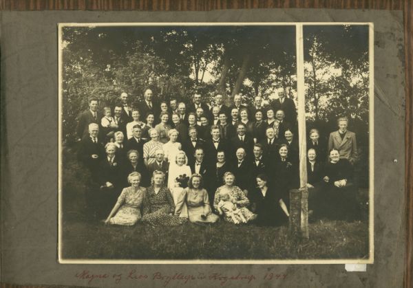 1944 Magna og Leos bryllup i Krogstrup
Nøgleord: Krogstrup