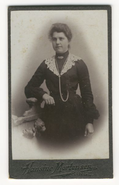 1904? Sofie, Karls søster
Nøgleord: sofie_rasmussen