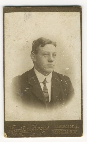 1911 Karl 18 år gl.
Nøgleord: karl_rasmussen