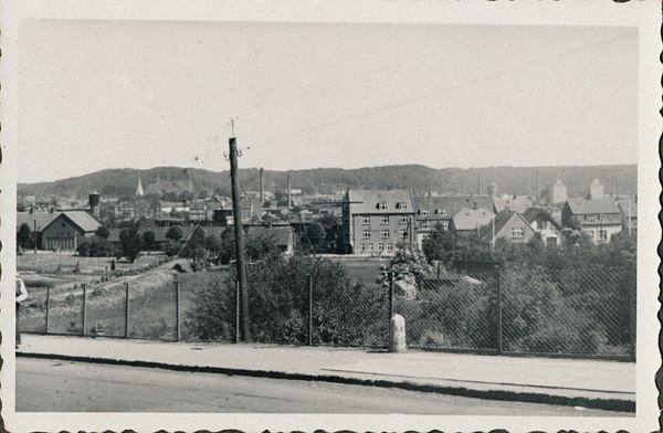 1941 - Cykelferie i Jylland
Billedtekst: "Fra Vejle, ferien 1941" (Skt. Nikolaj Kirke i baggrunden til venstre?)
