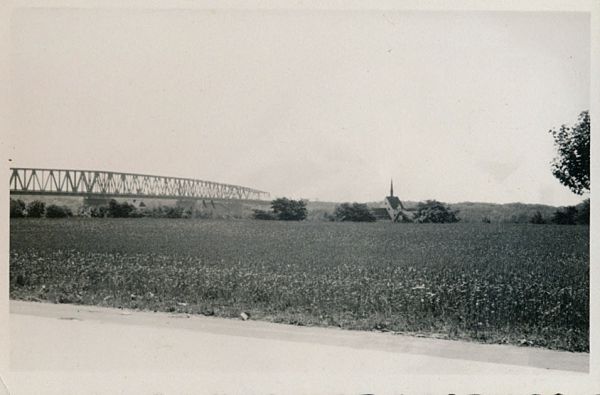 1941 - Cykelferie i Jylland
Billedtekst: "Lillebæltsbroen, ferien 1941"
