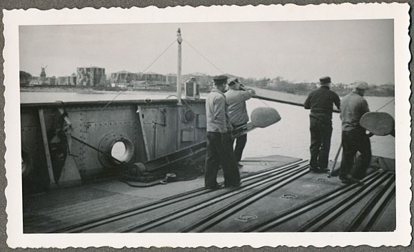 1942? Nyborg
Billedtekst: "Fra Nyborg Havn"
