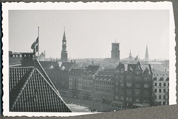 1942 København
Billedtekst: "København 1942"
